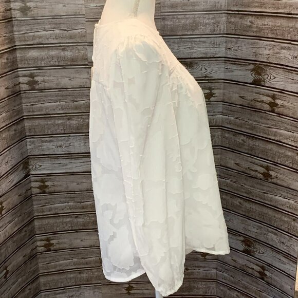 NEWSHOWS White Textured Long Sleeve Blouse NWT - Picture 3 of 4